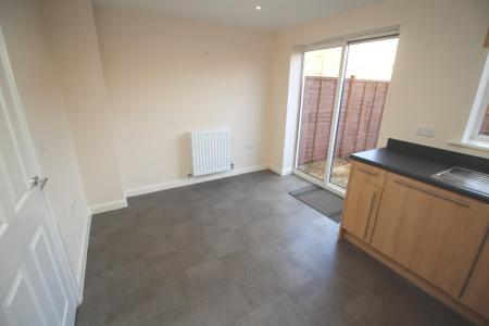 3 bedroom Terraced House to let in Pacey Way, Grantham, NG31