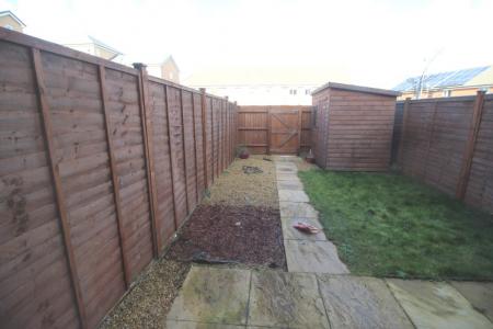 3 bedroom Terraced House to let in Pacey Way, Grantham, NG31