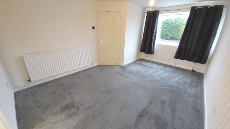3 bedroom Semi-detached house to let in Valley Road, Grantham, NG31