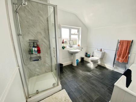 2 bedroom Terraced House to let in Victoria Street, Grantham, NG31