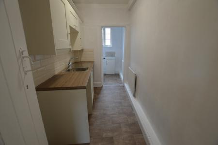 4 bedroom Detached house to let in Bakers Lane, Redmile, NG13