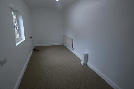 4 bedroom Detached house to let in Bakers Lane, Redmile, NG13
