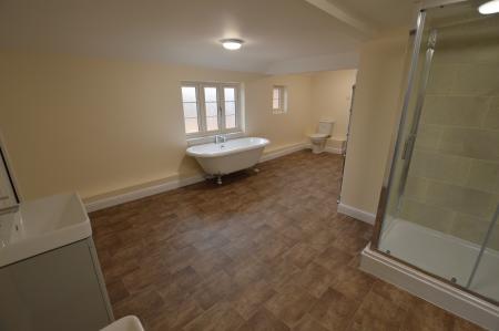 4 bedroom Detached house to let in Bakers Lane, Redmile, NG13