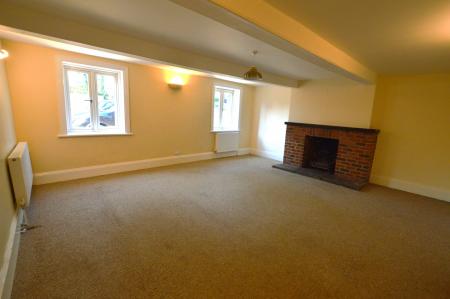 4 bedroom Detached house to let in Bakers Lane, Redmile, NG13