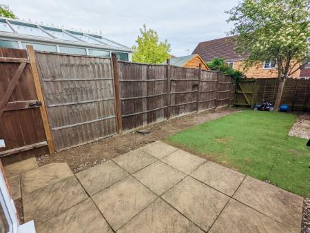 3 bedroom Town house to let in Ermine Street, Ancaster, NG32