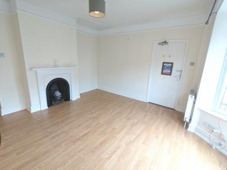 1 bedroom Flat to let in Albion Place, Grantham, NG31