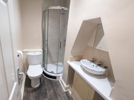 1 bedroom Flat to let in Albion Place, Grantham, NG31