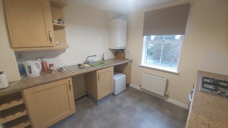 2 bedroom Flat to let in Elvaston Court, Grantham, NG31