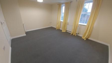 2 bedroom Flat to let in Elvaston Court, Grantham, NG31
