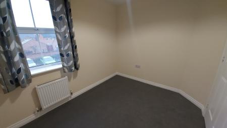 2 bedroom Flat to let in Elvaston Court, Grantham, NG31
