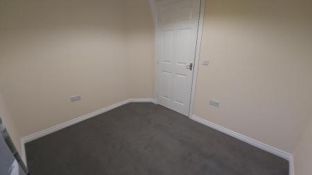 2 bedroom Flat to let in Elvaston Court, Grantham, NG31