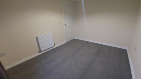 2 bedroom Flat to let in Elvaston Court, Grantham, NG31