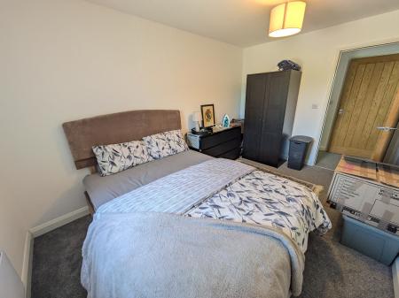 2 bedroom Flat to let in Manthorpe Lodge, Lodge Way, Grantham, NG31