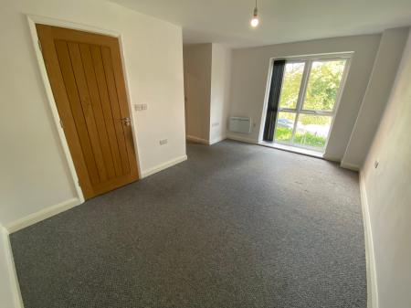 2 bedroom Flat to let in Manthorpe Lodge, Lodge Way, Grantham, NG31