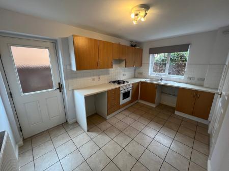 3 bedroom Semi-detached house to let in Seacroft Close, Grantham, NG31