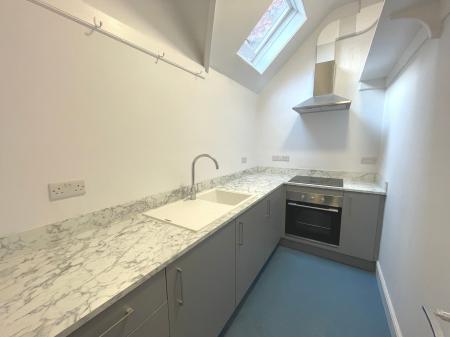 1 bedroom Flat to let in Avenue Road, Grantham, NG31