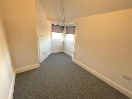 1 bedroom Flat to let in Avenue Road, Grantham, NG31