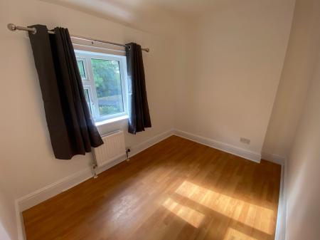 2 bedroom Semi-detached house to let in Turnor Crescent, Grantham, NG31