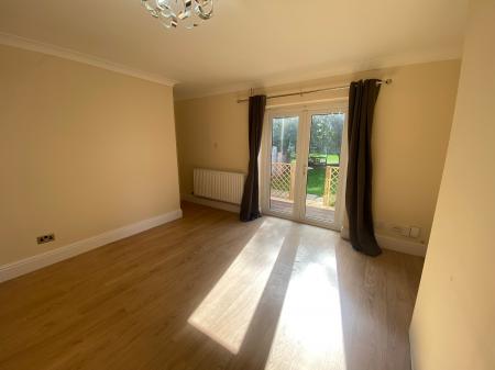 2 bedroom Semi-detached house to let in Turnor Crescent, Grantham, NG31
