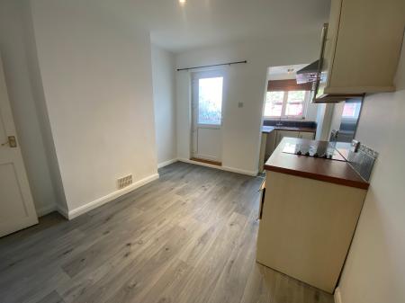 2 bedroom Terraced House to let in New Street, Grantham, NG31