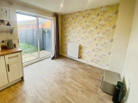 3 bedroom Terraced House to let in Pacey Way, Grantham, NG31