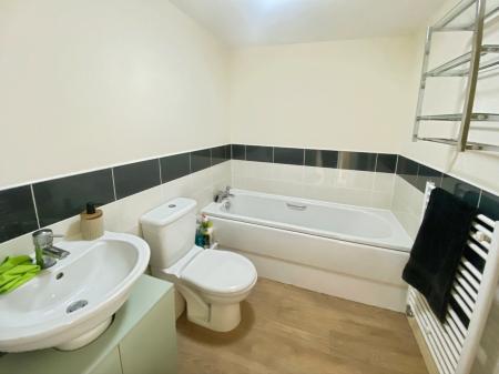 3 bedroom Terraced House to let in Pacey Way, Grantham, NG31