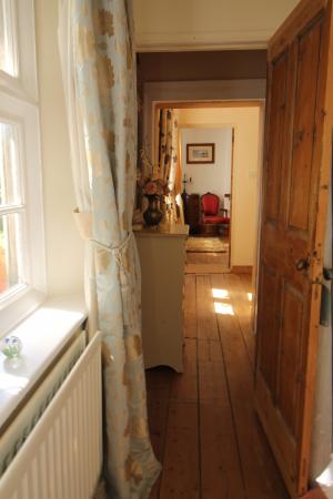 2 bedroom Cottage to let in High Road, Manthorpe, NG31