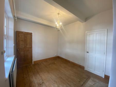 2 bedroom Cottage to let in High Road, Manthorpe, NG31