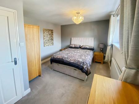 4 bedroom Detached house to let in Regency Gardens, Grantham, NG31
