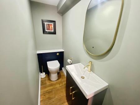4 bedroom Detached house to let in Regency Gardens, Grantham, NG31