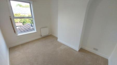 2 bedroom Terraced House to let in Gladstone Terrace, Grantham, NG31