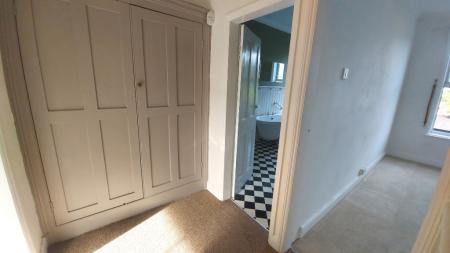2 bedroom Terraced House to let in Gladstone Terrace, Grantham, NG31
