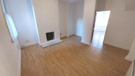 1 bedroom Flat to let in Bridge End Road, Grantham, NG31