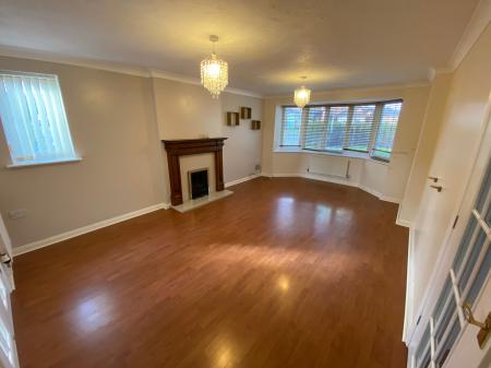 4 bedroom Detached house to let in Lindisfarne Way, Grantham, NG31