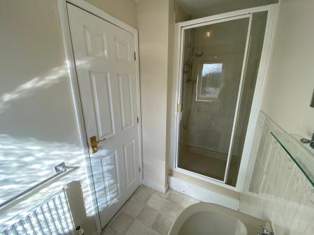 4 bedroom Detached house to let in Lindisfarne Way, Grantham, NG31