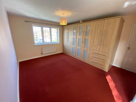 4 bedroom Detached house to let in Lindisfarne Way, Grantham, NG31