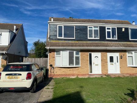 3 bedroom Semi-detached house to let in St. Marys Close, Bottesford, NG13