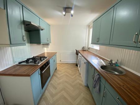 3 bedroom Semi-detached house to let in St. Marys Close, Bottesford, NG13