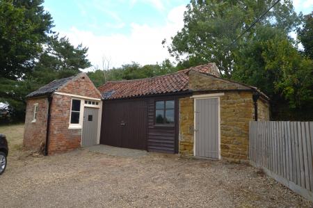3 bedroom Detached house to let in Main Street, Woolsthorpe By Belvoir, NG32