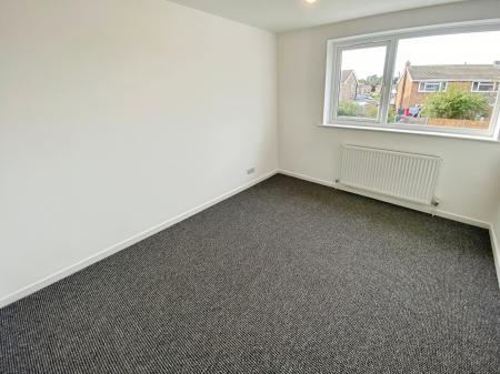 4 bedroom Semi-detached house to let in Hawksdale Close, Grantham, NG31