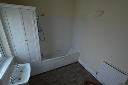 4 bedroom Farm House to let in Woolsthorpe Lane, Muston, NG13