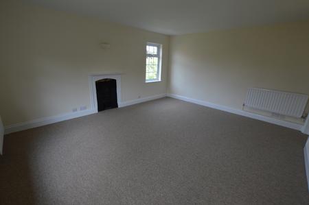 4 bedroom Farm House to let in Woolsthorpe Lane, Muston, NG13