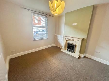 2 bedroom Terraced House to let in Alford Street, Grantham, NG31
