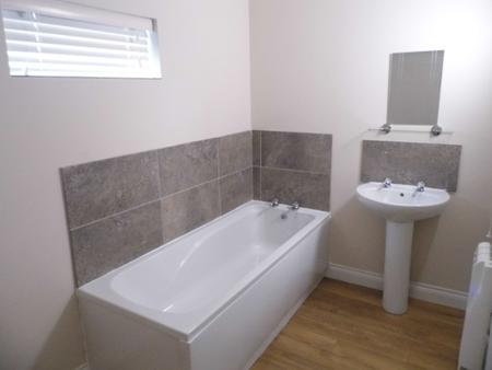 1 bedroom Flat to let in Harrowby Road, Grantham, NG31