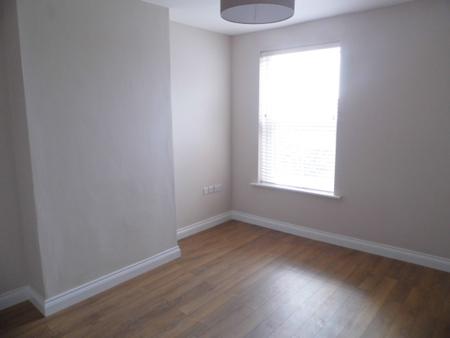 1 bedroom Flat to let in Harrowby Road, Grantham, NG31