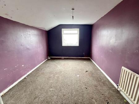 3 bedroom Terraced House for sale in Ainslie Street, Grimsby, DN32