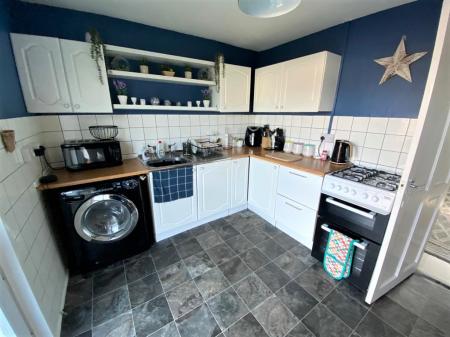 3 bedroom Terraced House for sale in Campbell Grove, Grimsby, DN37