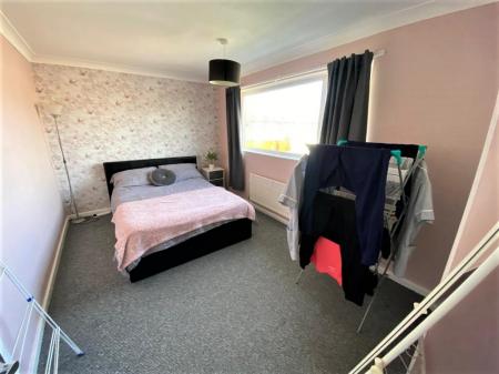 3 bedroom Terraced House for sale in Campbell Grove, Grimsby, DN37