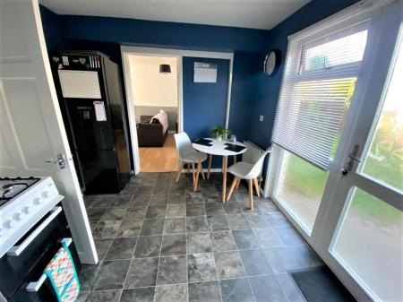 3 bedroom Terraced House for sale in Campbell Grove, Grimsby, DN37