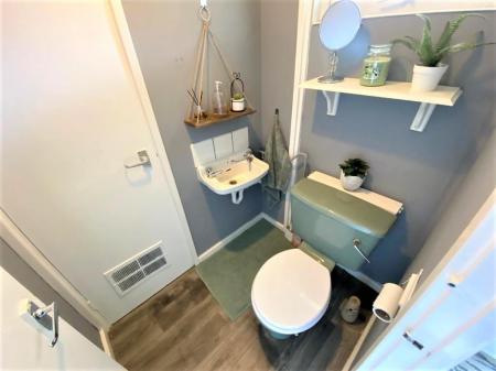 3 bedroom Terraced House for sale in Campbell Grove, Grimsby, DN37